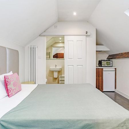 Quiet Double Studio Flat Apartment London Bagian luar foto